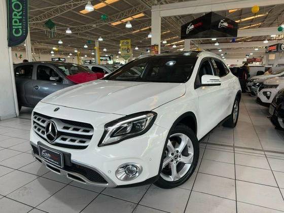 MERCEDES-BENZ GLA 200 1.6 CGI FLEX ENDURO 7G-DCT MERCEDES-BENZ GLA 200 1.6 CGI FLEX ENDURO 7G-DCT